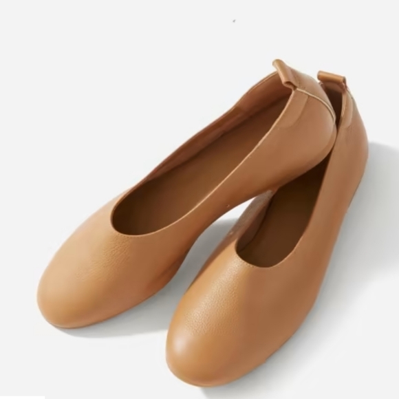 Everlane Shoes - NWOB EVERLANE The Italian Leather Day Glove Flat